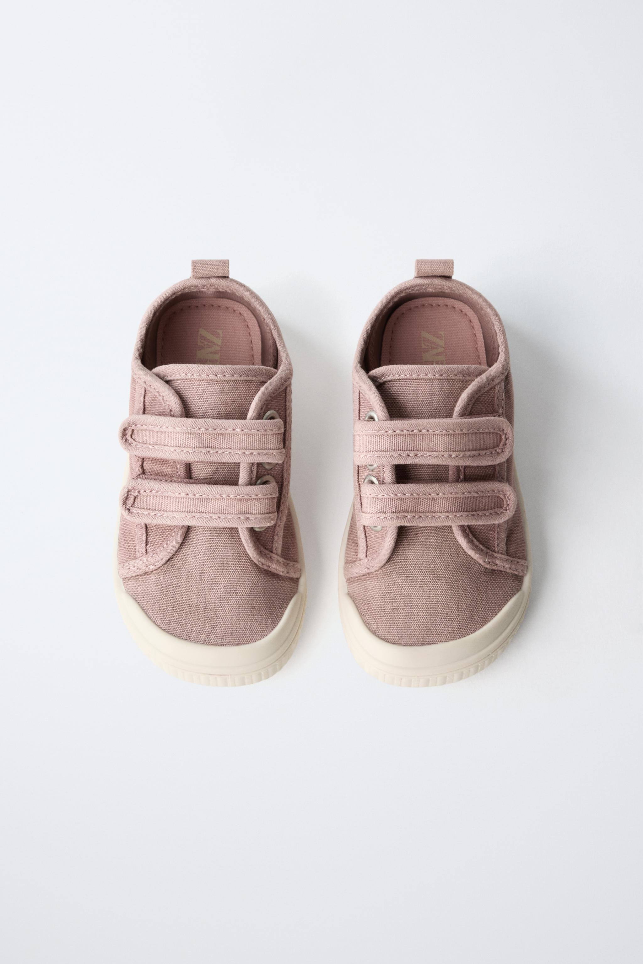 BAREFOOT SNEAKERS